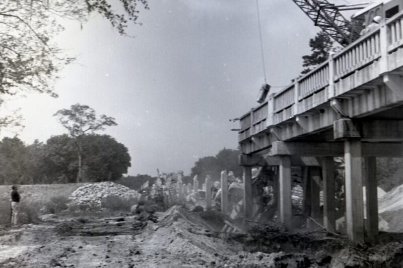 Ochlocknee River Bridge - New & Old Bridge - 09-23-1972 07