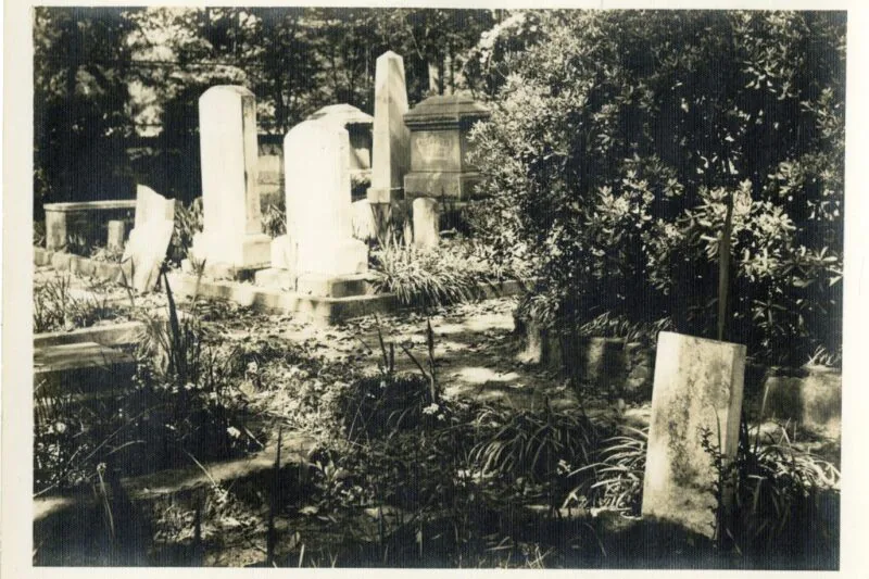 Old City Cemetery - 04-11-1941 - 1978.010.1252