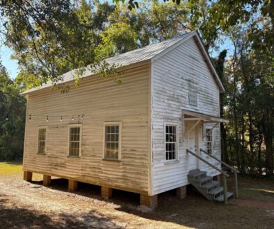 4b. Photo of Exterior