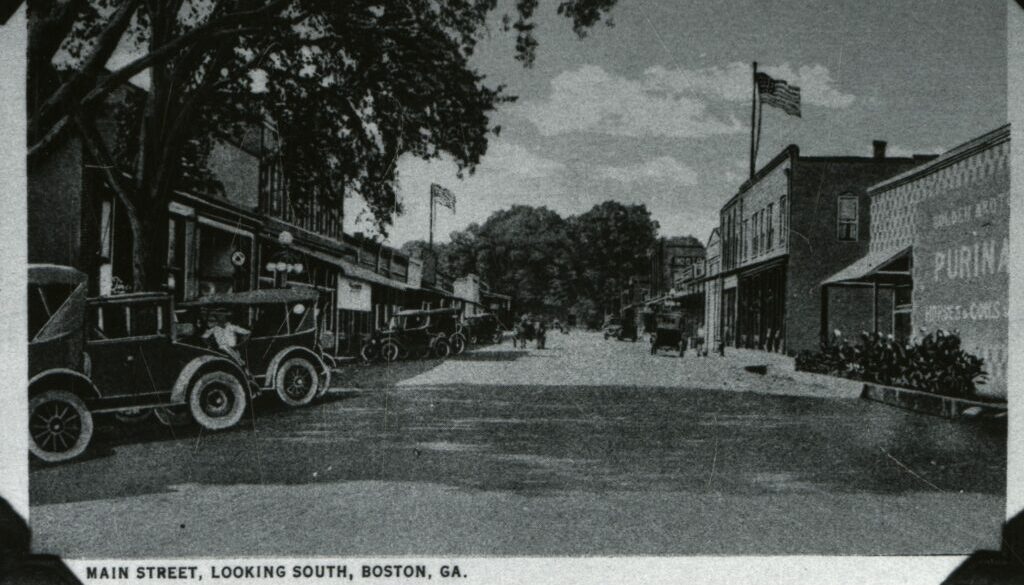 Main Street - North 100 Block Looking South - 1920 - Boston, Georgia - 1979.01.37